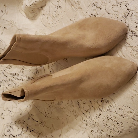 Joie Gabija Genuine Suede Leather Wood Stacked Heel Western Ankle Booties Shoes - Picture 3 of 9